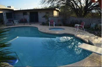 Bed And Bagels Of Tucson Hotel Tanque Verde Exterior photo